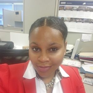 Meet your Posher, Alexandra